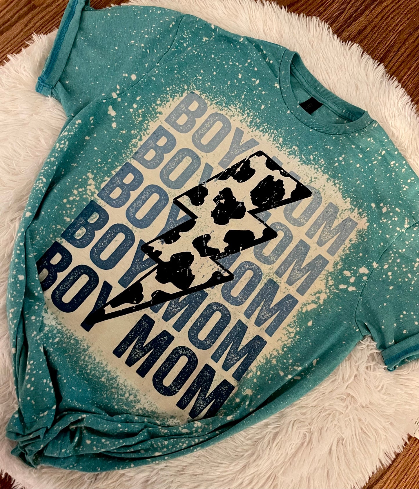 Boy mom t